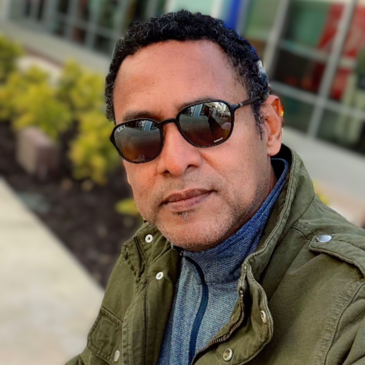 Roberto Flores